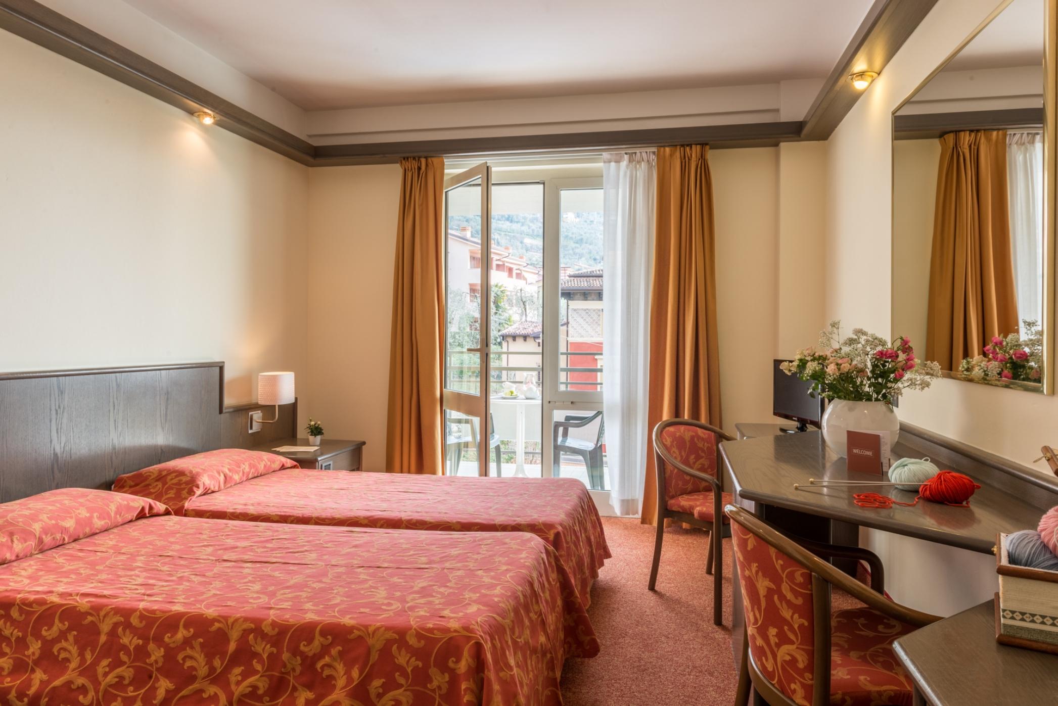 Hotel Drago Brenzone sul Garda Exterior foto